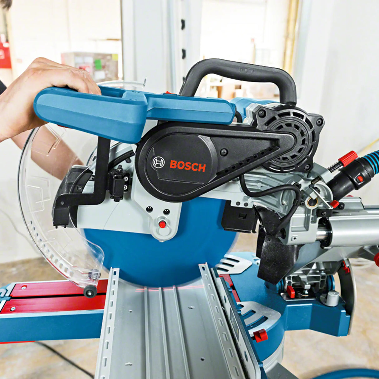 Máquina de corte radial Bosch GCM 12 SDE