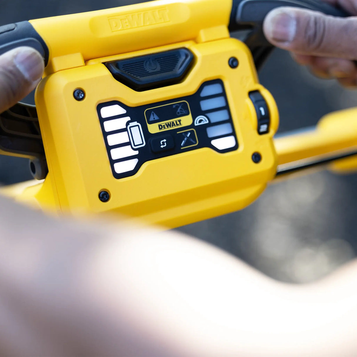 Cortacésped autopropulsado Dewalt DCMWSP550N-XJ 54V
