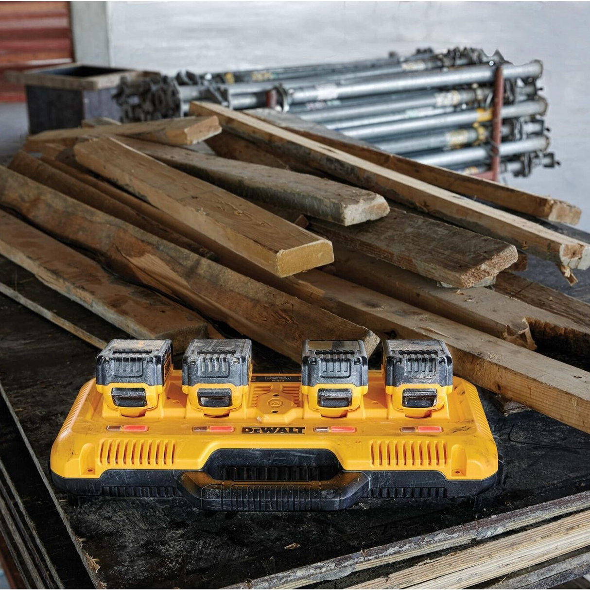 DCB104-QW - Cargador de baterías Dewalt DCB104-QW 8Ah - Imagen 9