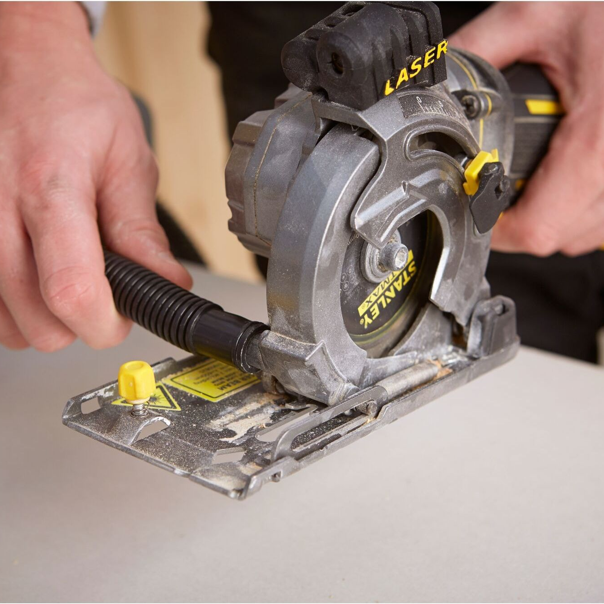 FME380K-QS - Mini sierra circular Stanley FatMax FME380K 650W - Imagen 5