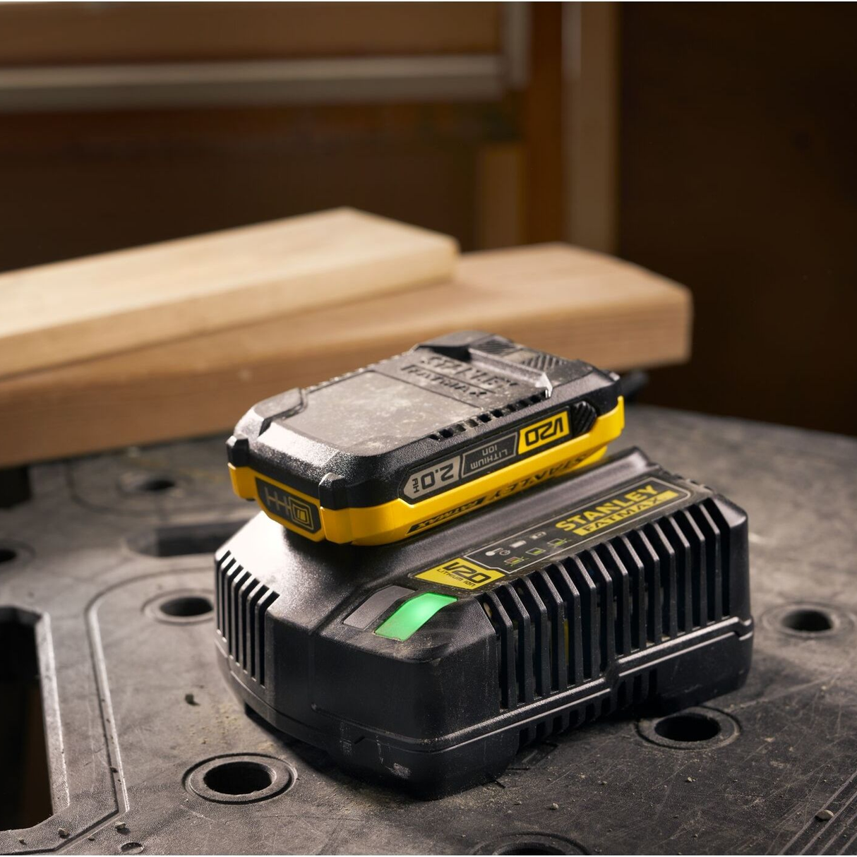 SFMCB202-XJ - Batería Stanley FatMax V20 SFMCB202-XJ 18V 2Ah - Imagen 3