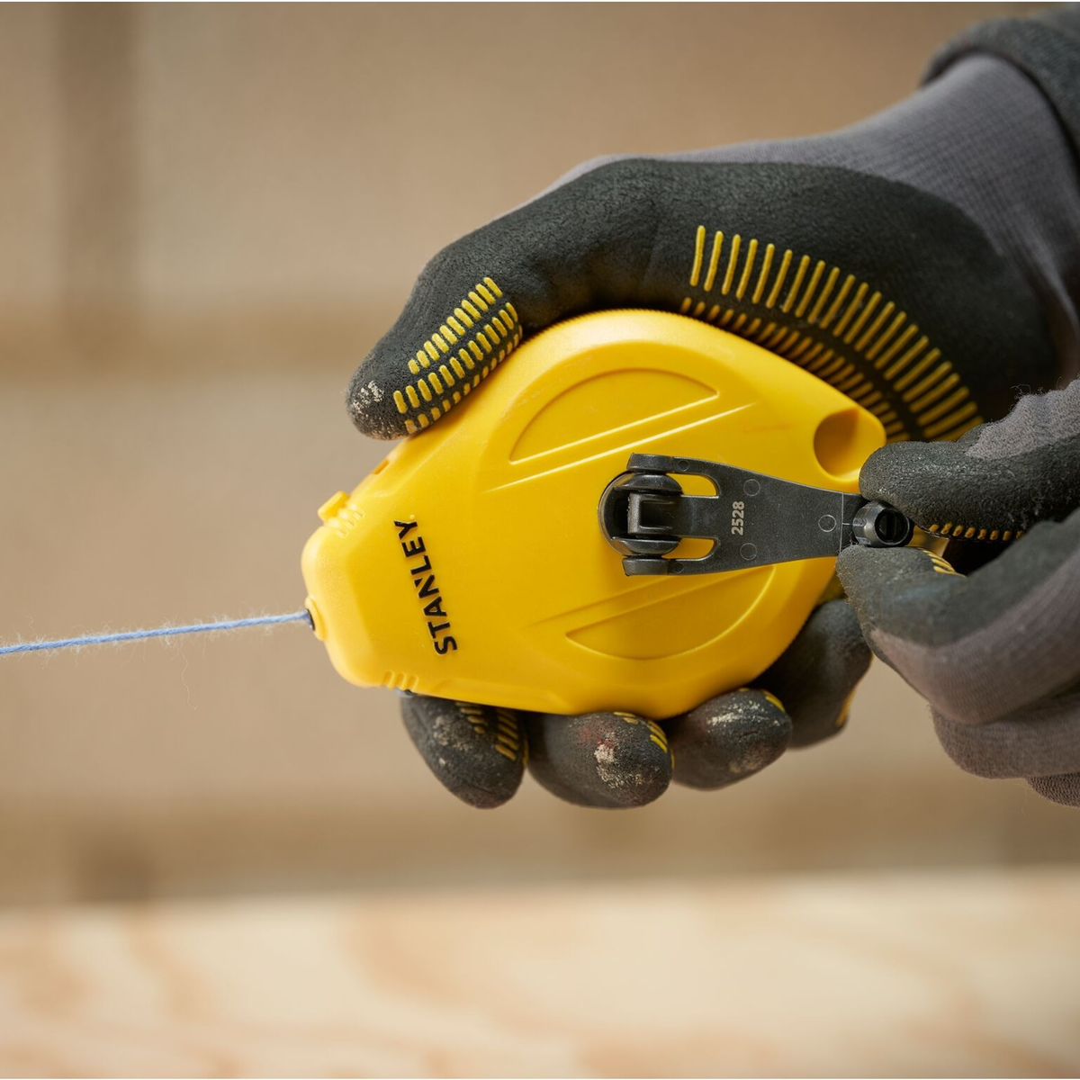 STHT47113-0 - Kit de trazadores Stanley STHT47113-0 ABS de 30 m con polvo azul y nivel - Imagen 9