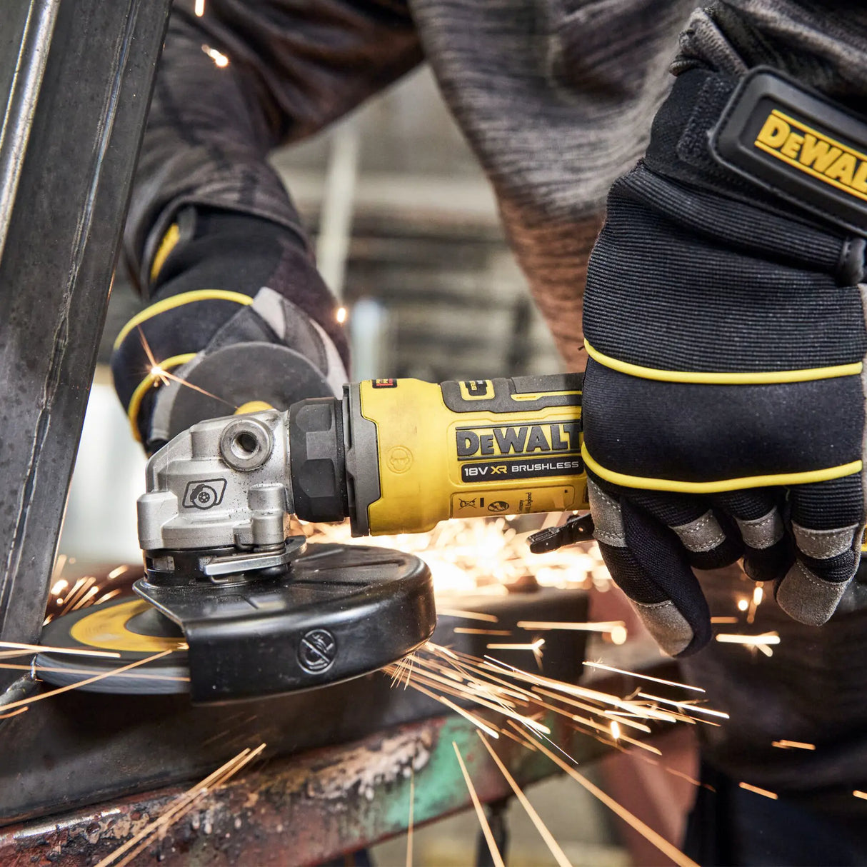 Amoladora Dewalt DCG404NT-XJ 18 V