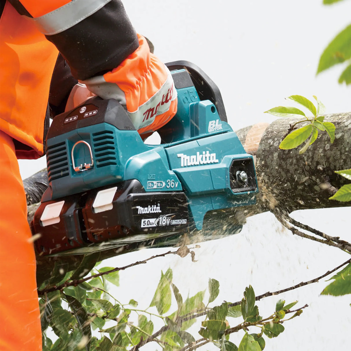 Elettrosega Makita DUC306Z 18Vx2