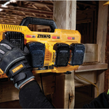 DCB104-QW - Cargador de baterías Dewalt DCB104-QW 8Ah - Imagen 7