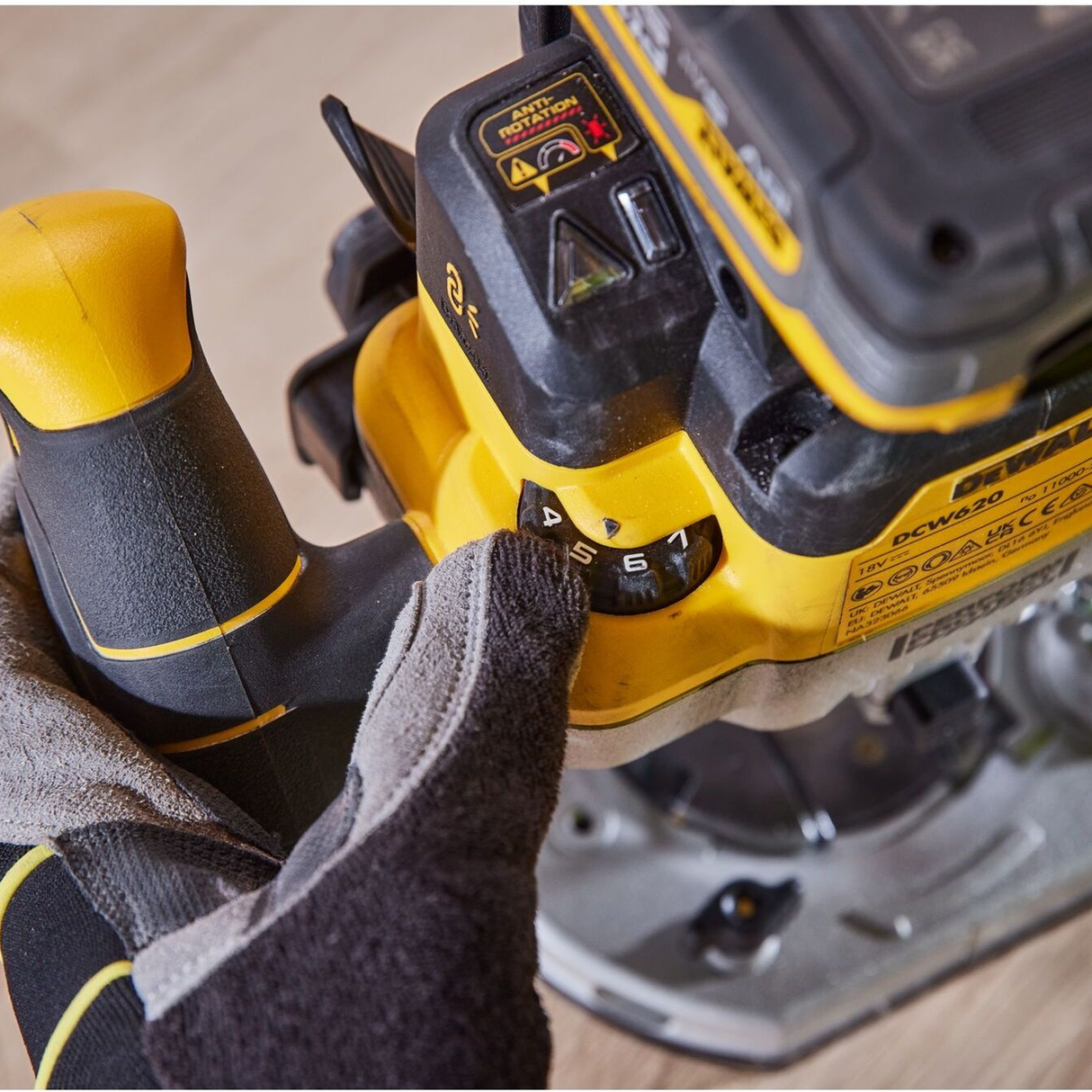 DCW620NT-XJ - Fresadora eléctrica Dewalt DCW620NT-XJ 18V - Imagen 20