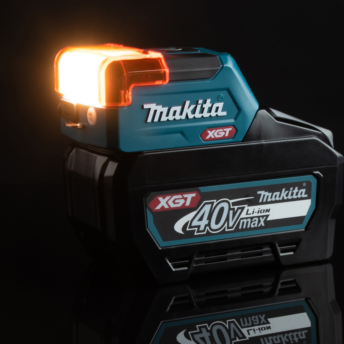 Linterna LED ML011G01 Makita ML011G01 con salida USB XGT de 40 V - Imagen 13